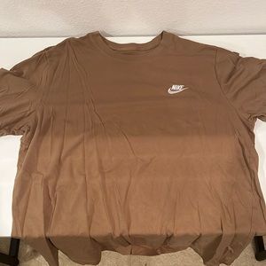 Brown Nike t shirt